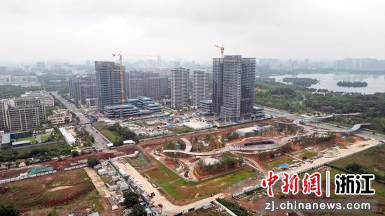 建设中的中央创新城(南区)。金华开发区 供图 建设中的中央创新城(南区)。金华开发区 供图