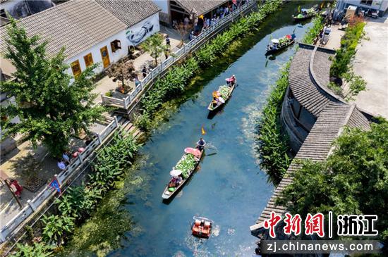 港廊古村美景。旧馆街道供图