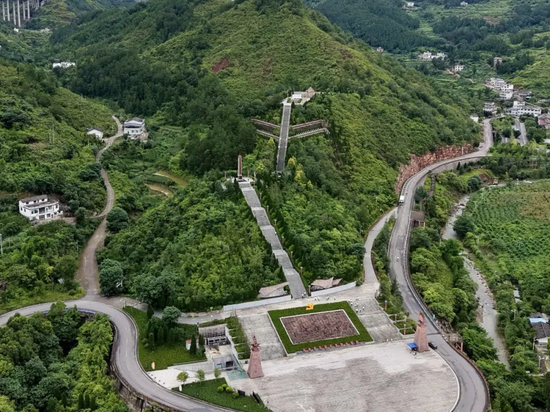 青杠坡战斗遗址航拍视角。王烨 摄 青杠坡战斗遗址航拍视角。王烨 摄