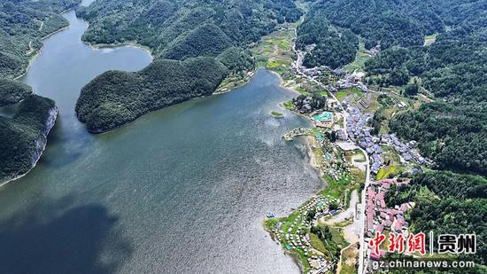 百花湖一角。 丁伟鑫 摄