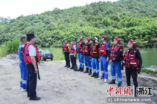 实战演练现场。德清公安供图