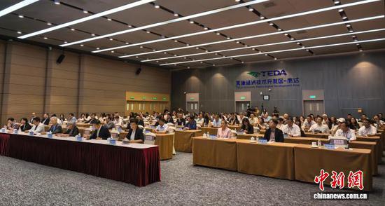 7月8日下午，第十七届津台投资合作洽谈会系列活动之一的京津冀台大健康产业交流会在天津市滨海新区成功举办。记者 孙玲玲 摄