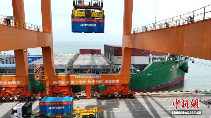 广西北部湾港量身定制 助西南磷化工产业大宗货物南北畅流
