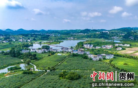 黔西市林泉镇海子村一角。陈颖 摄