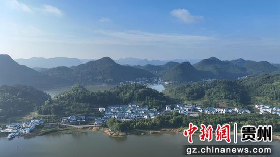 图为清镇市红枫湖镇大冲村。