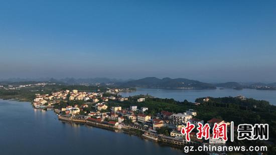 图为清镇市红枫湖镇大冲村。