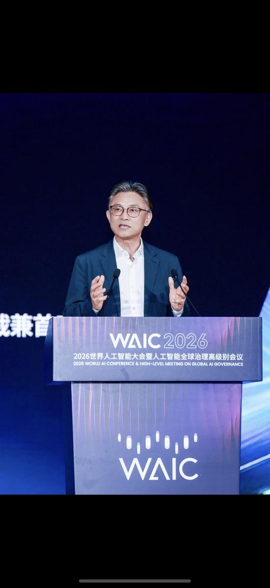 西门子中国董事长、总裁兼CEO,国际智能制造联盟副主席肖松 西门子中国董事长、总裁兼CEO,国际智能制造联盟副主席肖松