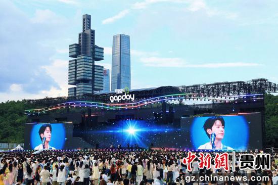 演出现场