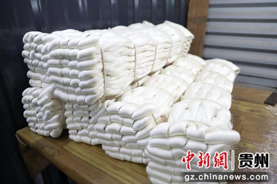 加工好的优质白厂丝