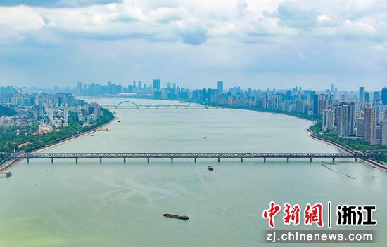 浙江杭州。王刚&nbsp;摄