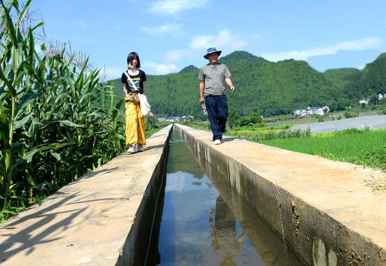 绥阳镇西山渡槽。陈昌霖  摄