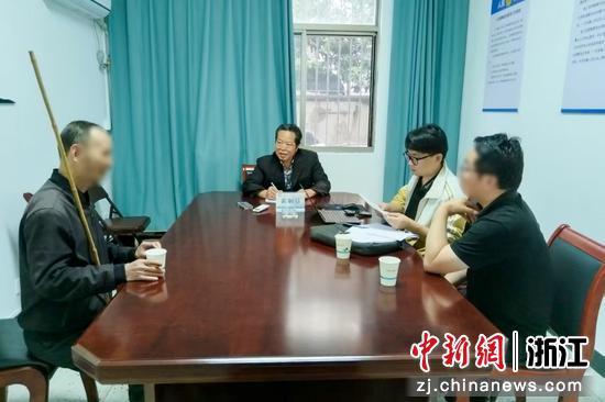 淳安县社会治理中心调解现场。淳安县社会治理中心供图 淳安县社会治理中心调解现场。淳安县社会治理中心供图