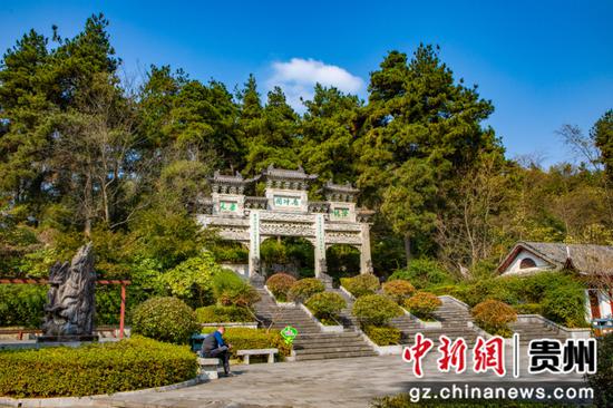 鹿冲关森林公园。