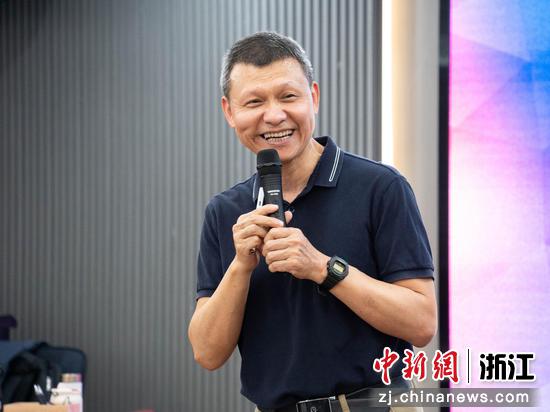 浙江财经大学学术委员会副主任、信息技术与人工智能学院二级教授张文宇。受访者&nbsp;供图