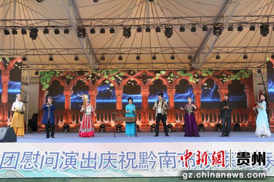 民族特色器乐演奏《青春舞曲》