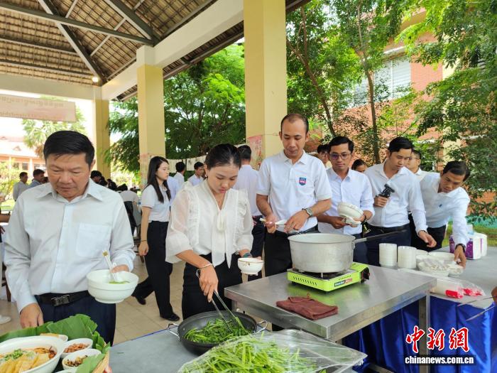 “友谊之桥·味融中柬”文化交流活动在柬埔寨金边举行