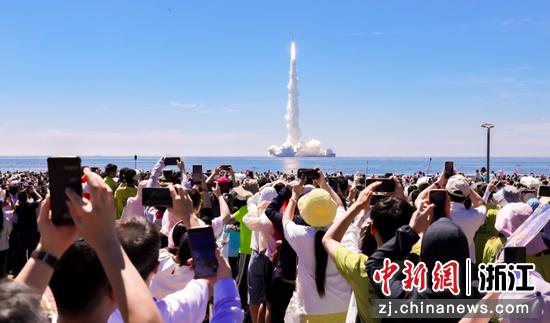 “东方星链05/06星”发射。 地卫二 供图 “东方星链05/06星”发射。 地卫二 供图