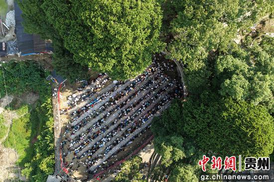 吃新节活动现场。杨家孟 摄