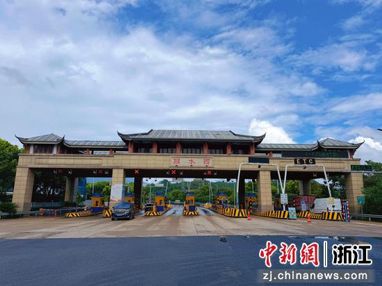金丽温高速丽水西收费站。项日&nbsp;摄