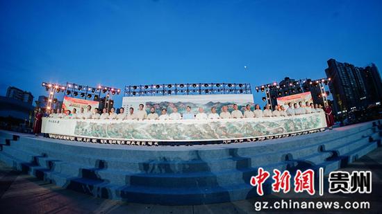图为活动现场。