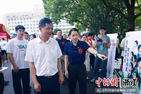 8月30日，迎新活动现场。（主办方供图）