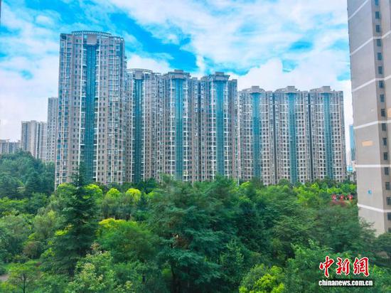 图为贵阳市观山湖区一隅。　中新网记者 张伟 摄