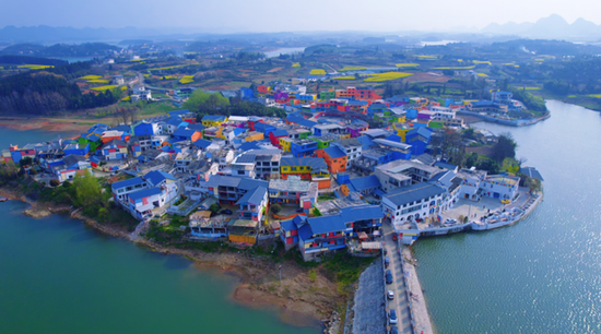 右二村全景图