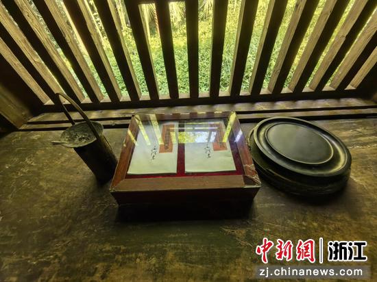 八角楼的灯光。毛泽东在这里写下了《井冈山的斗争》，《中国的红色政权为什么能够存在？》 作者供图