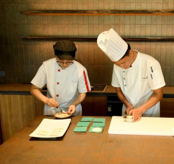 淮南豆腐白露香 山核落地秋声长