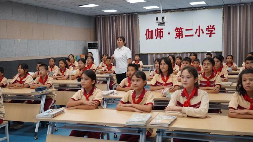 从体育生到数学名师，她站了21年讲台