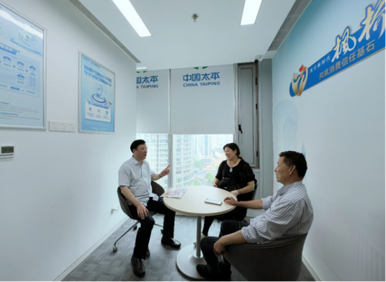 江苏无锡中支枫桥经验调解站。