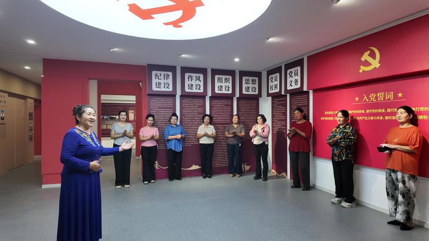 尉犁县塔里木乡开展“文明新风 润化民心”移风易俗主题文艺宣讲活动