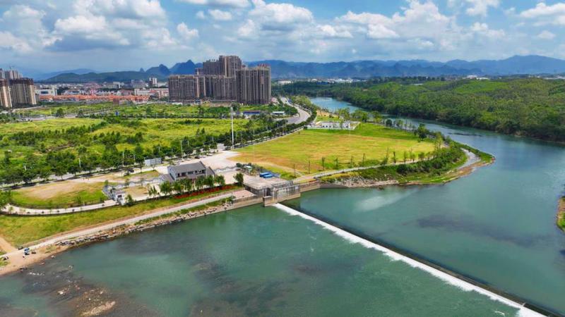 水清岸绿甘棠江。 灵川县河长制办公室 供图 水清岸绿甘棠江。 灵川县河长制办公室 供图