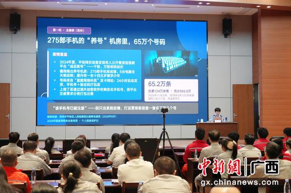 图为活动现场。唐元 摄 图为活动现场。唐元 摄