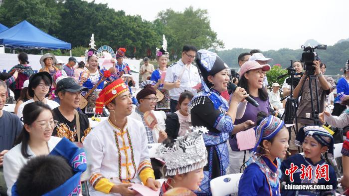 桂林漓水畔盛会启幕 文艺赋能民族团结迎中秋