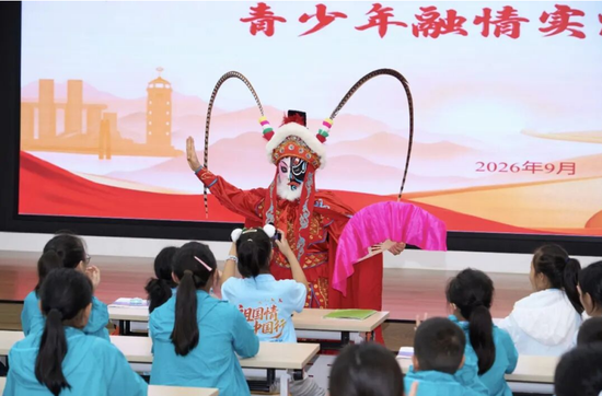 活动现场。 史建鹏 摄