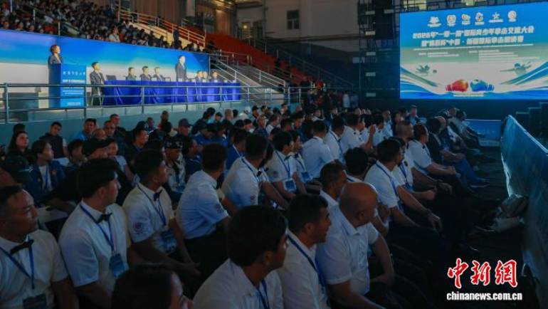 2026年“一带一路”国际青少年拳击交流大会暨“体彩杯”中国·新疆国际拳击邀请赛开幕