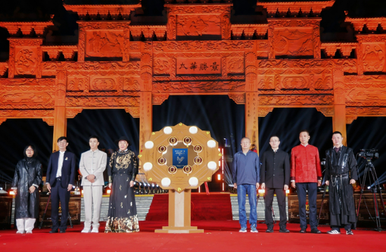 《中华土鸡产业发展蓝皮书》正式亮相。
