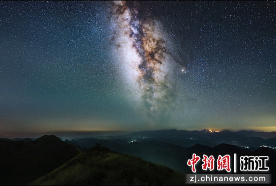 浙江省安吉县鄣吴镇星空景观。安吉县委宣传部供图