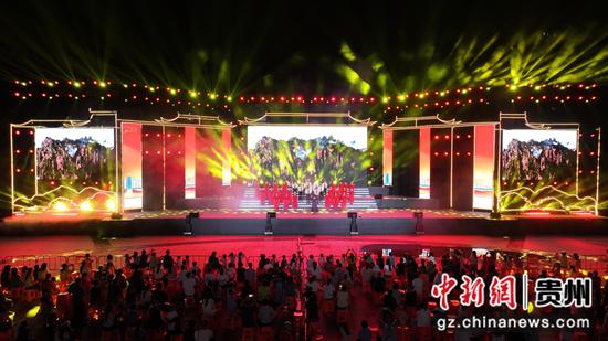 演出现场。 演出现场。