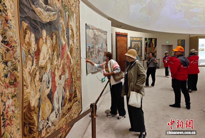40件海内外缂毛展品亮相新疆