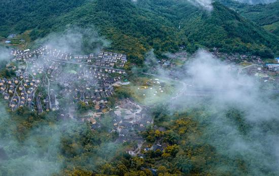 瑶山古寨