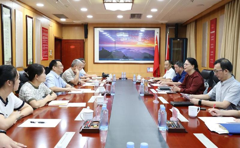 座谈会现场 座谈会现场
