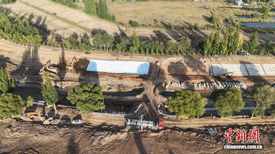 给古渠换“筋骨” 青铜峡灌区渠首灌域现代化改造工程加速推进