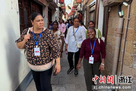 近日，来自太平洋岛国的女官员代表走访洞头。&nbsp;庄稼人&nbsp;供图