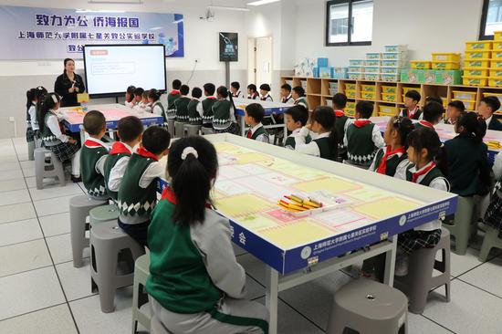 上海师范大学附属七星关区致公实验学校致公科普室课堂 。刘娟 摄
