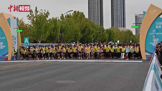 3万名跑者共赴海河之约 2026天津马拉松鸣枪开跑