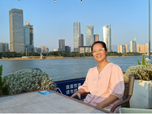 imag董燕在福州闽江边打卡