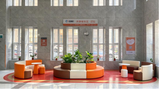 伊犁哈萨克自治州友谊医院（伊犁州公共临床救治中心）&州中医医院暖心共享休息区。