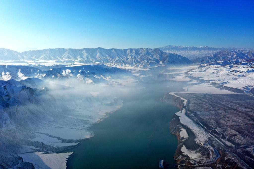 Spectacular view of Nurja Grand Canyon after snow